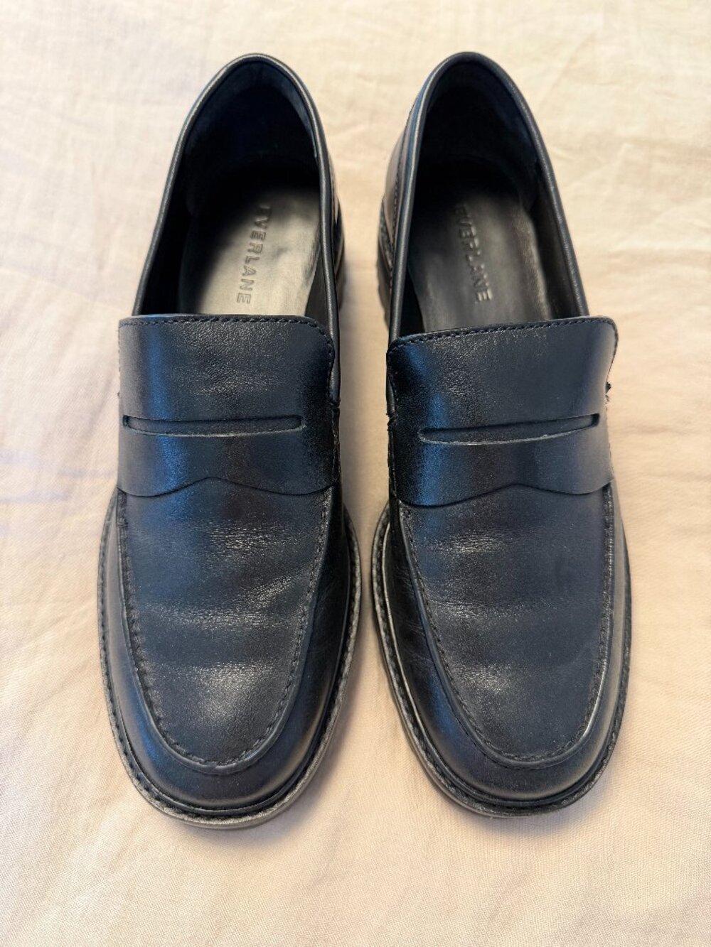 Everlane black leather loafers, size 8, worn twice, excellent condition